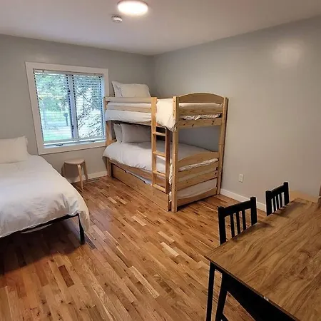 Large Vacation Home Villa- Pool, Indoor Hotub, Game Room, Up To 25 Guests